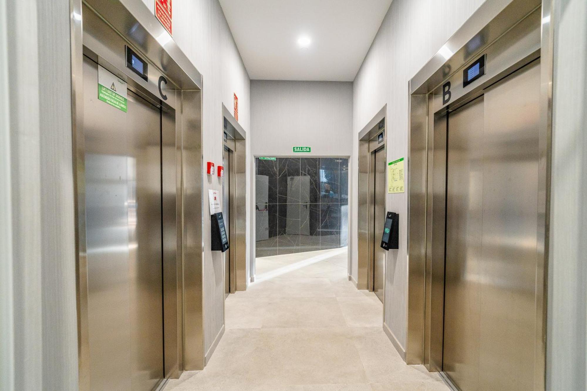 Malaga Tower View 아파트 외부 사진
